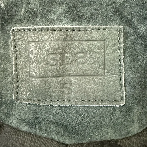 Elegant Dark Green Suede Leather Jacket - Picture 3 of 4